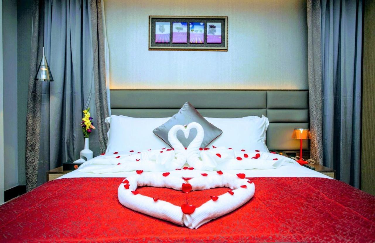 Hotel Omni Residency Dhaka Bagian luar foto